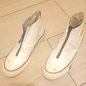 White Converse Chucks Size 12